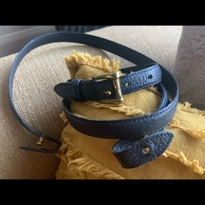 🌹SALE🌹Authentic dooney & Bourke NAVY BLUE Strap